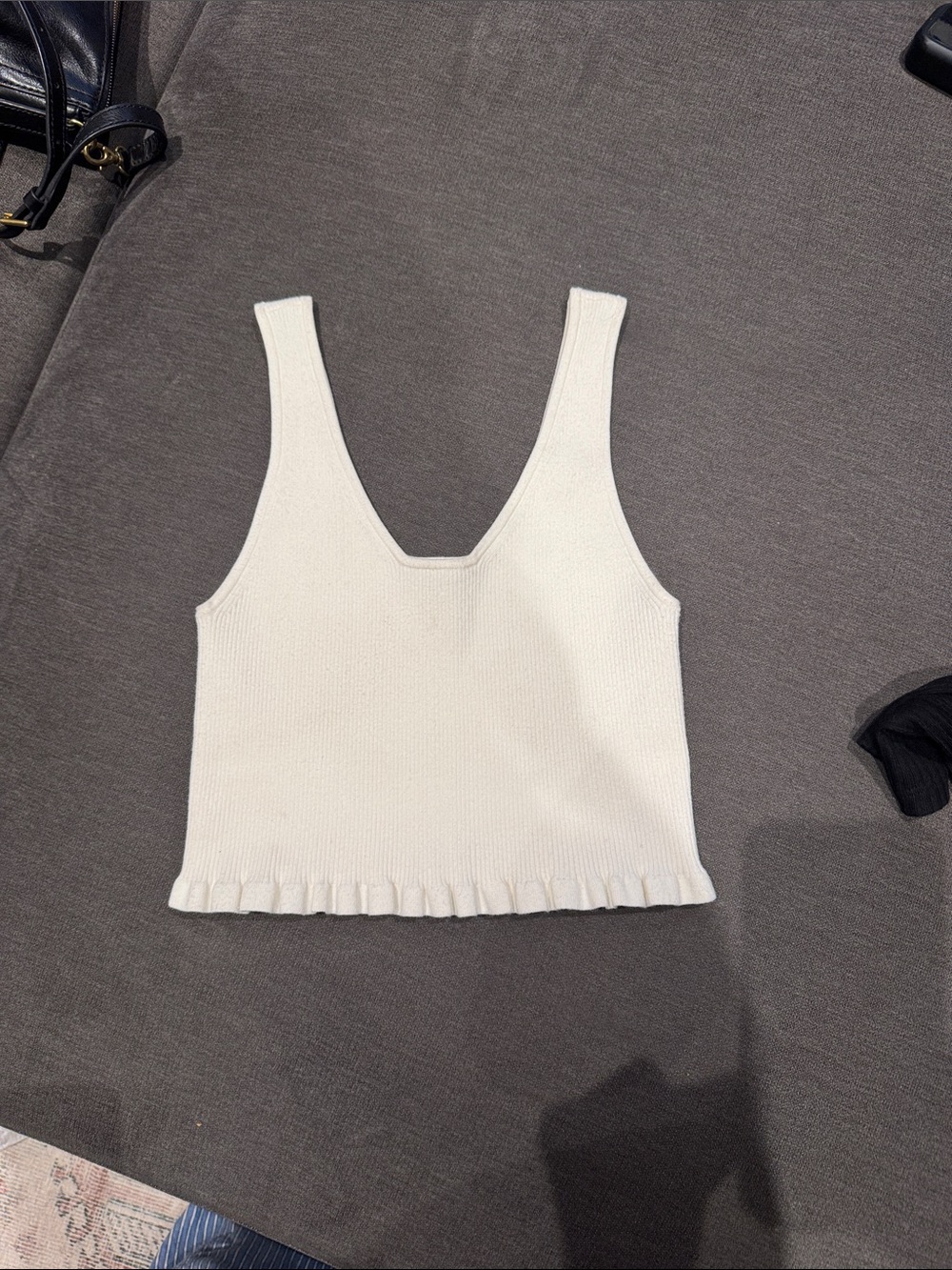 Aritzia Wilfred Classic White Ribbed Square Neck Crop Tank Top